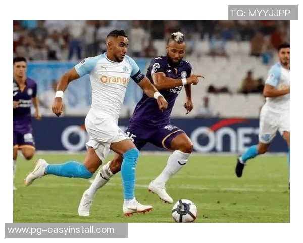 西甲激战：里昂大胜巴萨6比2神奇扑救引发全场狂欢